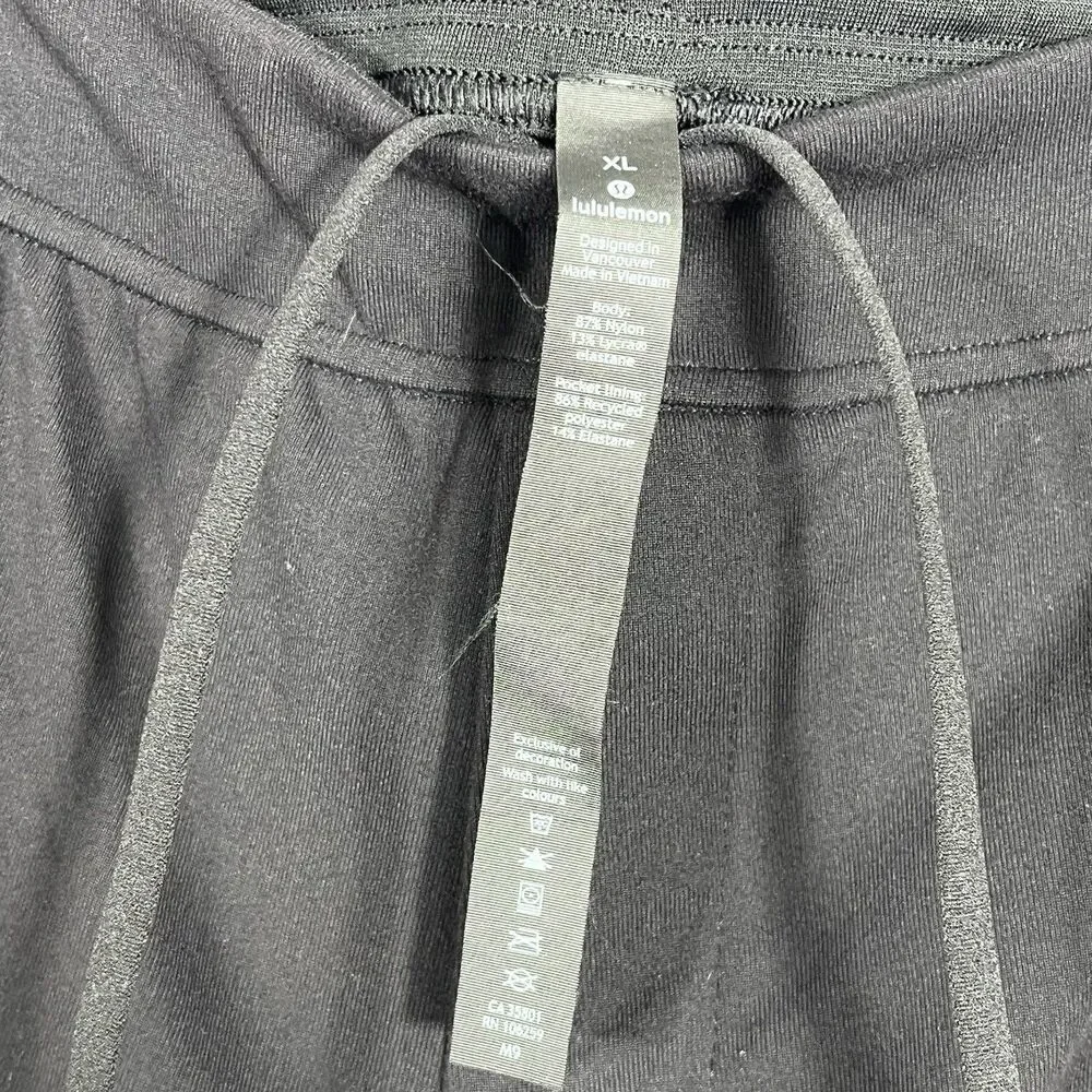Lululemon Discipline Pant Men’s XL Black Performance Stretch Gym Sweatpants Logo